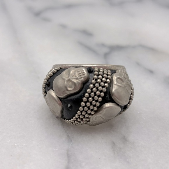 Skull Band Fashion Ring with Crystals - Picture 4 of 7